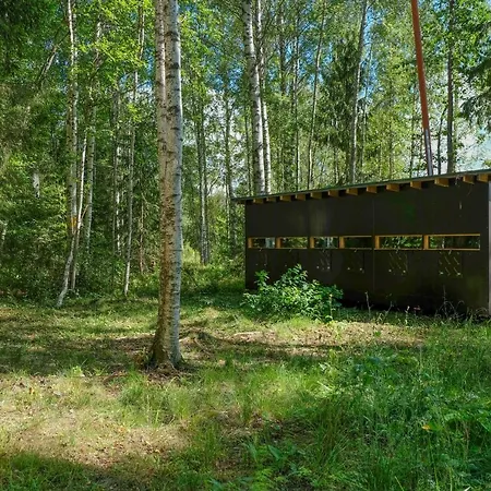 Bear Watching Hide Of Alutaguse 캠프장 Palasi